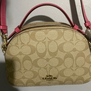 Light Khaki/confetti pink shoulder bag brand new Coach shoulder bag